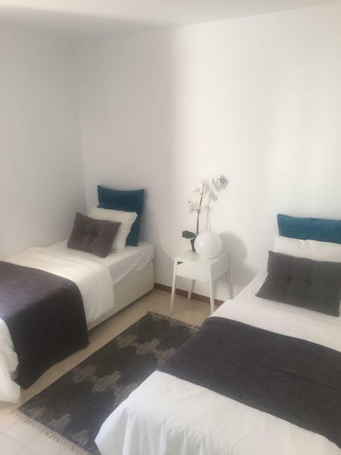 Poseidons Pearl Duquesa Apartment มานิลบา ภายนอก รูปภาพ